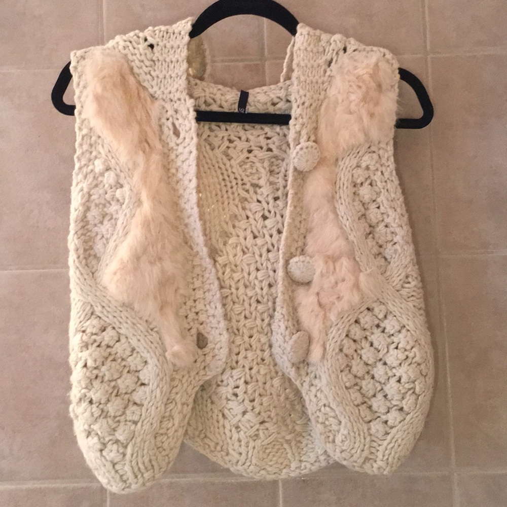 Fur vest